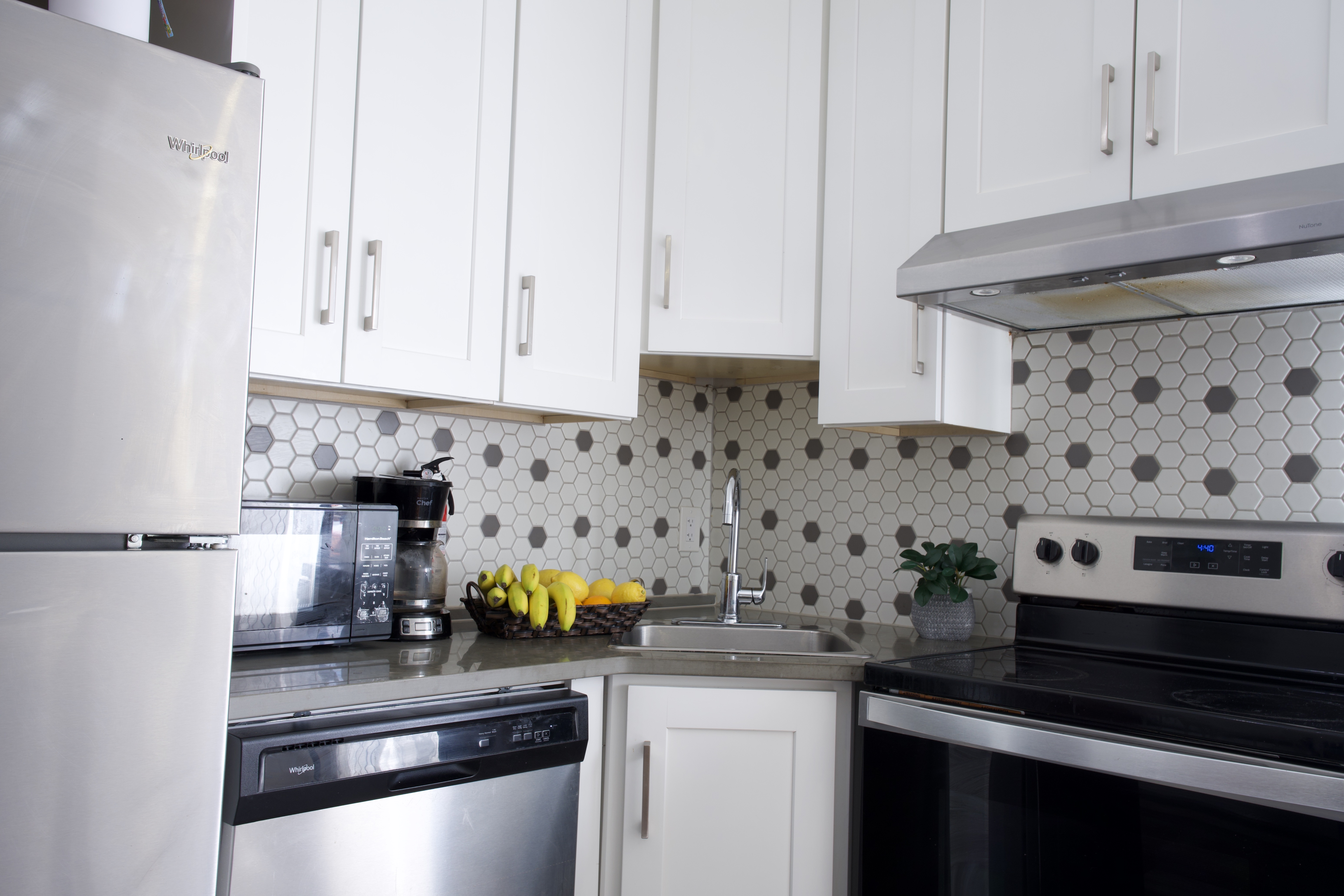 Decarie 307 Lovely 1 bedroom entire apartment - 5