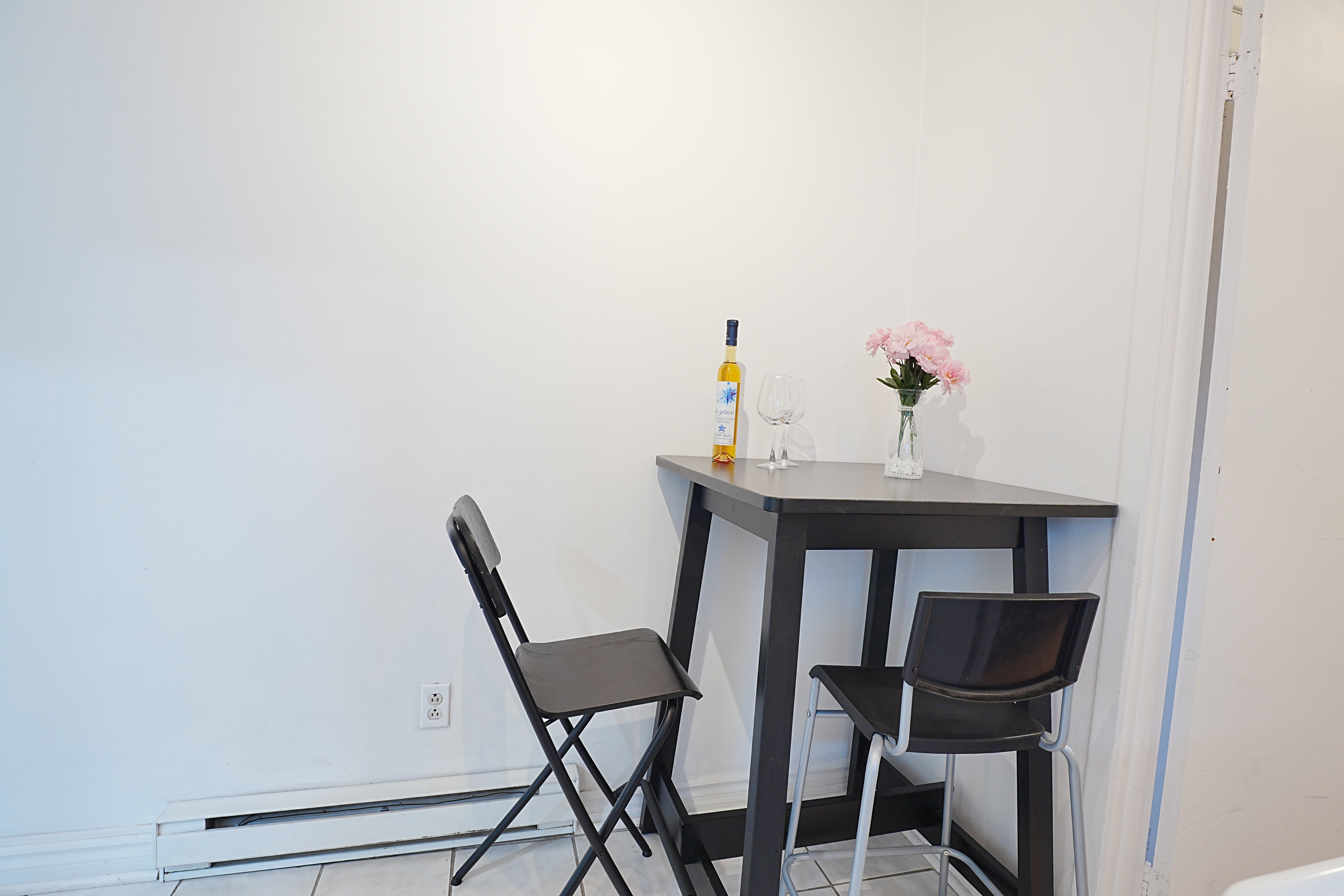 Cozy near Metro onebedroom St-denis 409 Entire apt - 5