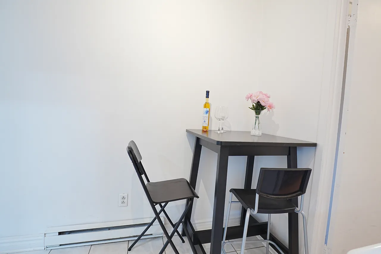 Cozy near Metro onebedroom St-denis 409 Entire apt - 5