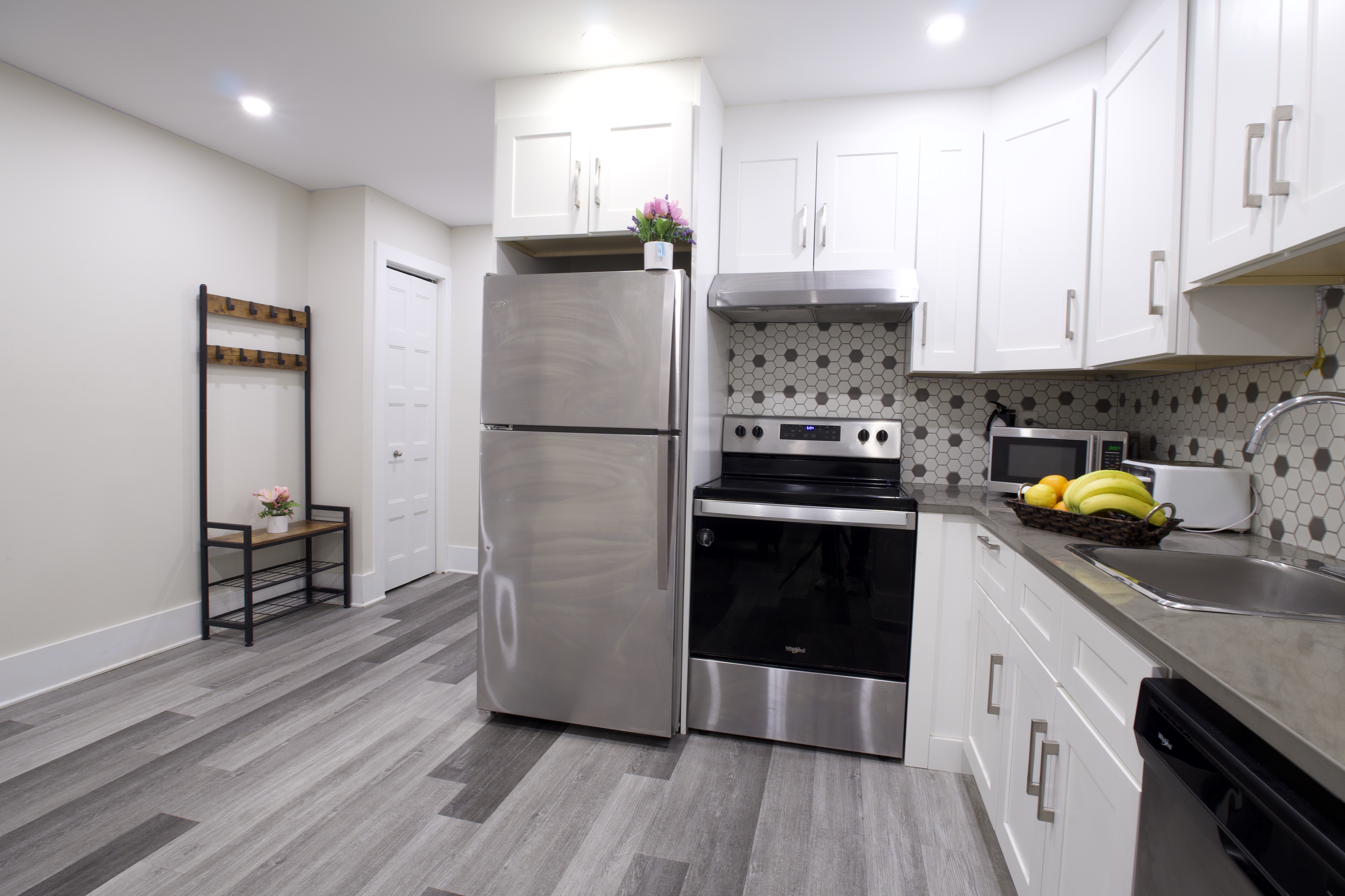 Cozy warm near city center Decarie 002 - 5