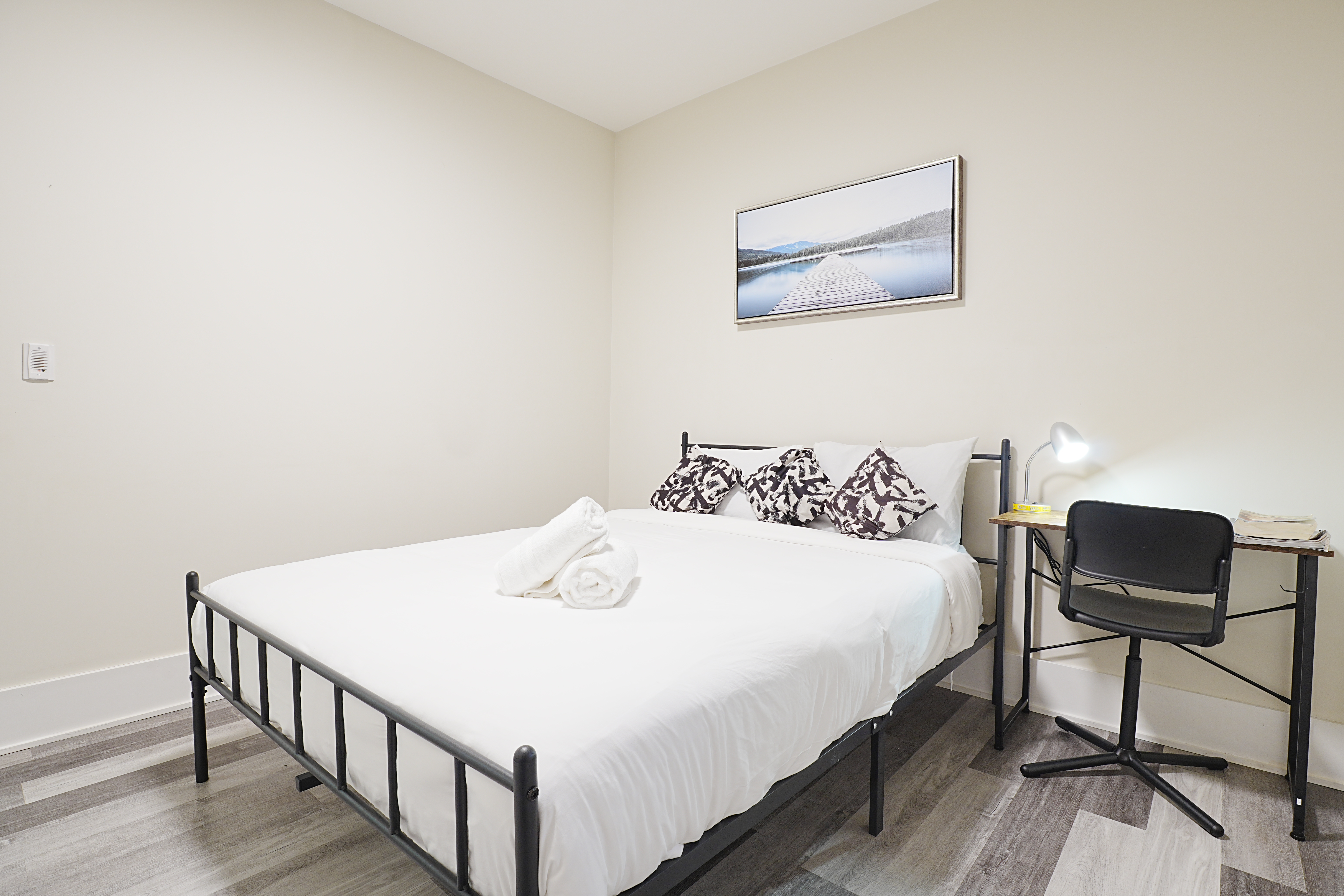 Cozy Stays Decarie 103 - 5