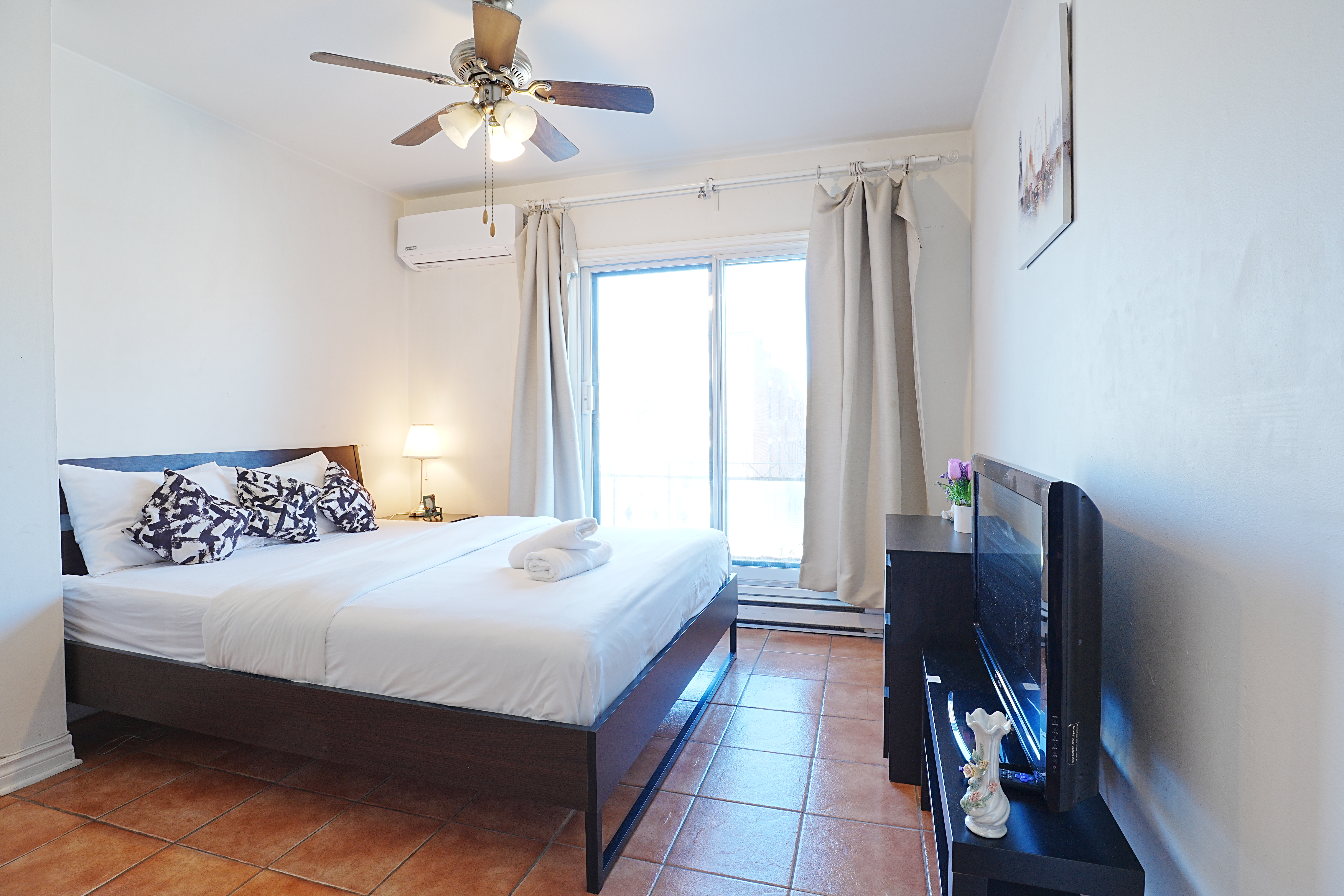 St-Denis The Best of plateau/Unit 303 - 2