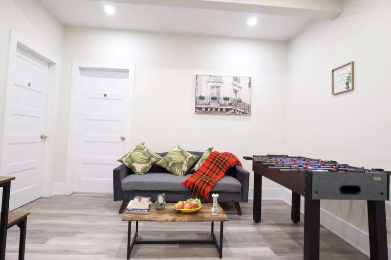 Warmly near city center Decarie 304 Indoor parking space #4 - 2