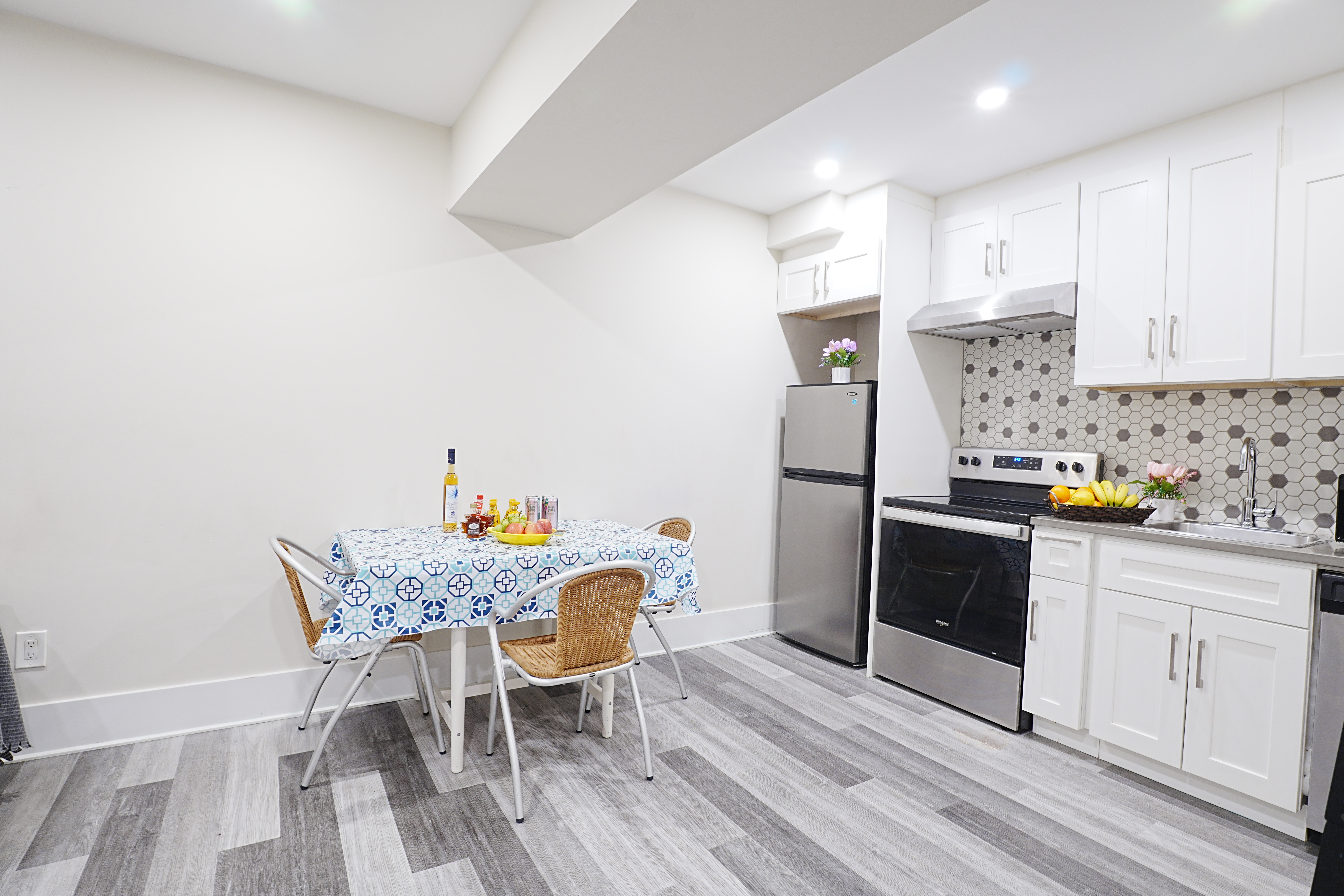 Cozy near Metro city center Decarie 003 - 5