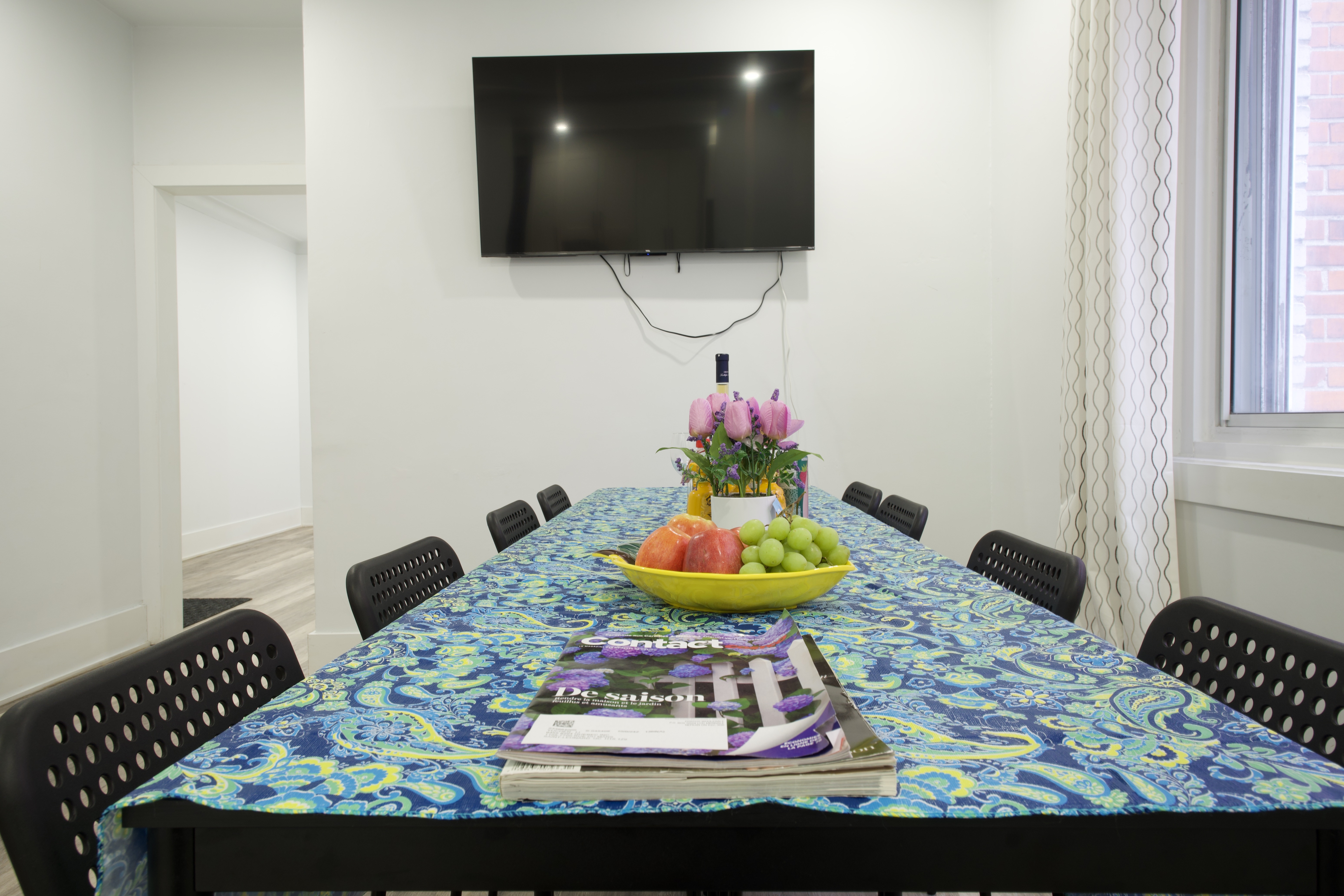 Cozy stays near the city center Decarie 301 - 4