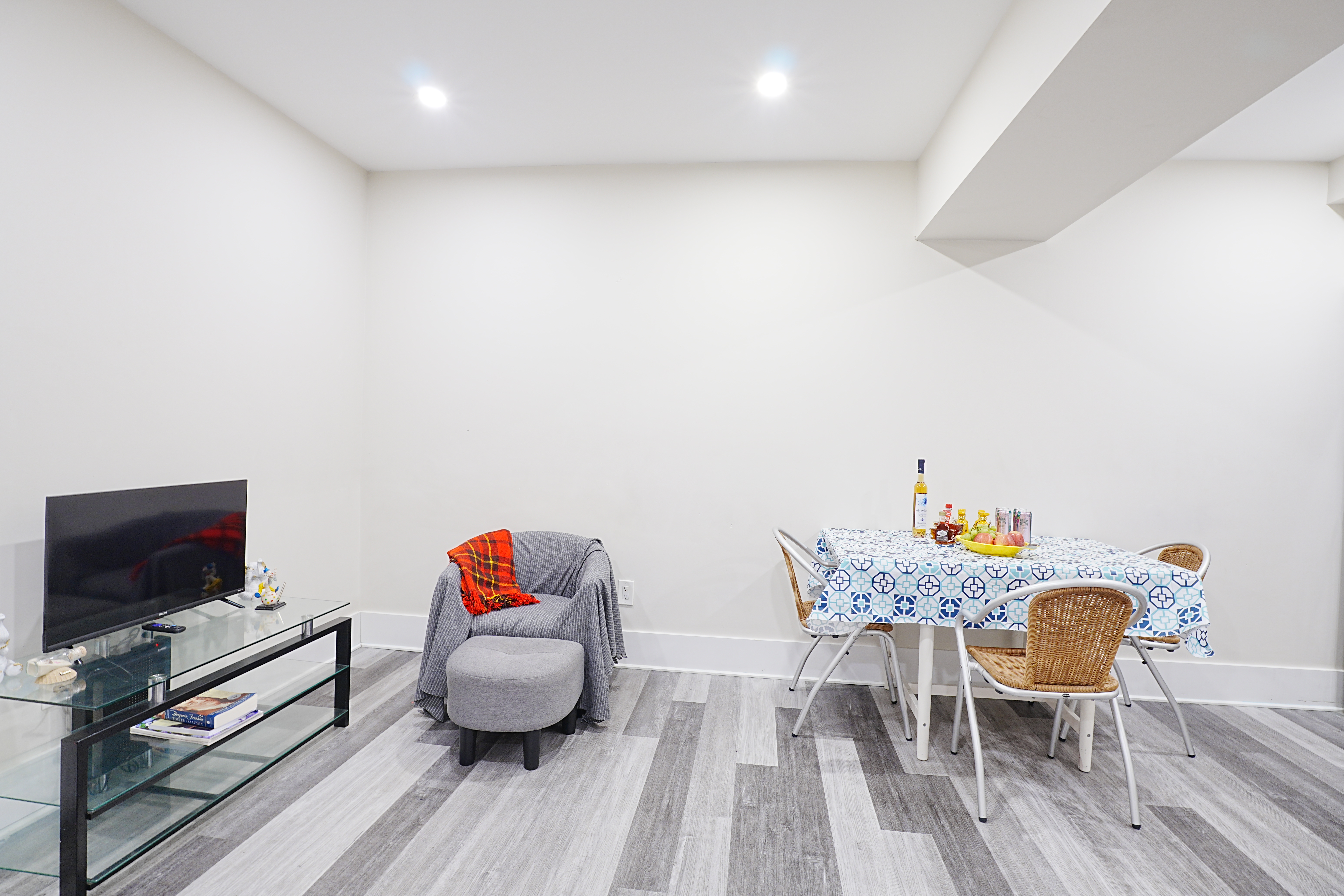 Cozy near Metro city center Decarie 003 - 4