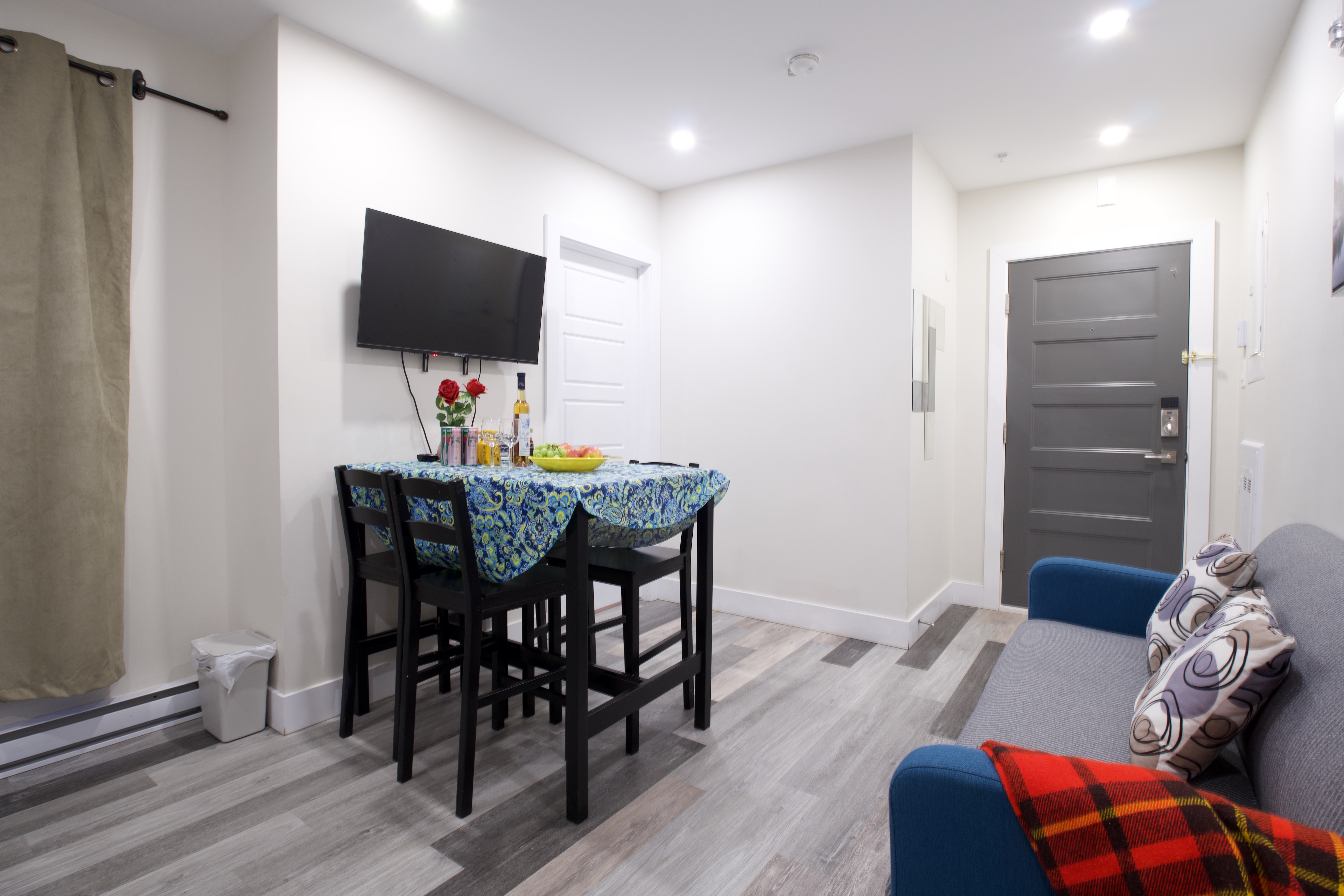 Cozy stays near Metro Decarie 206 Entire apartment - 5