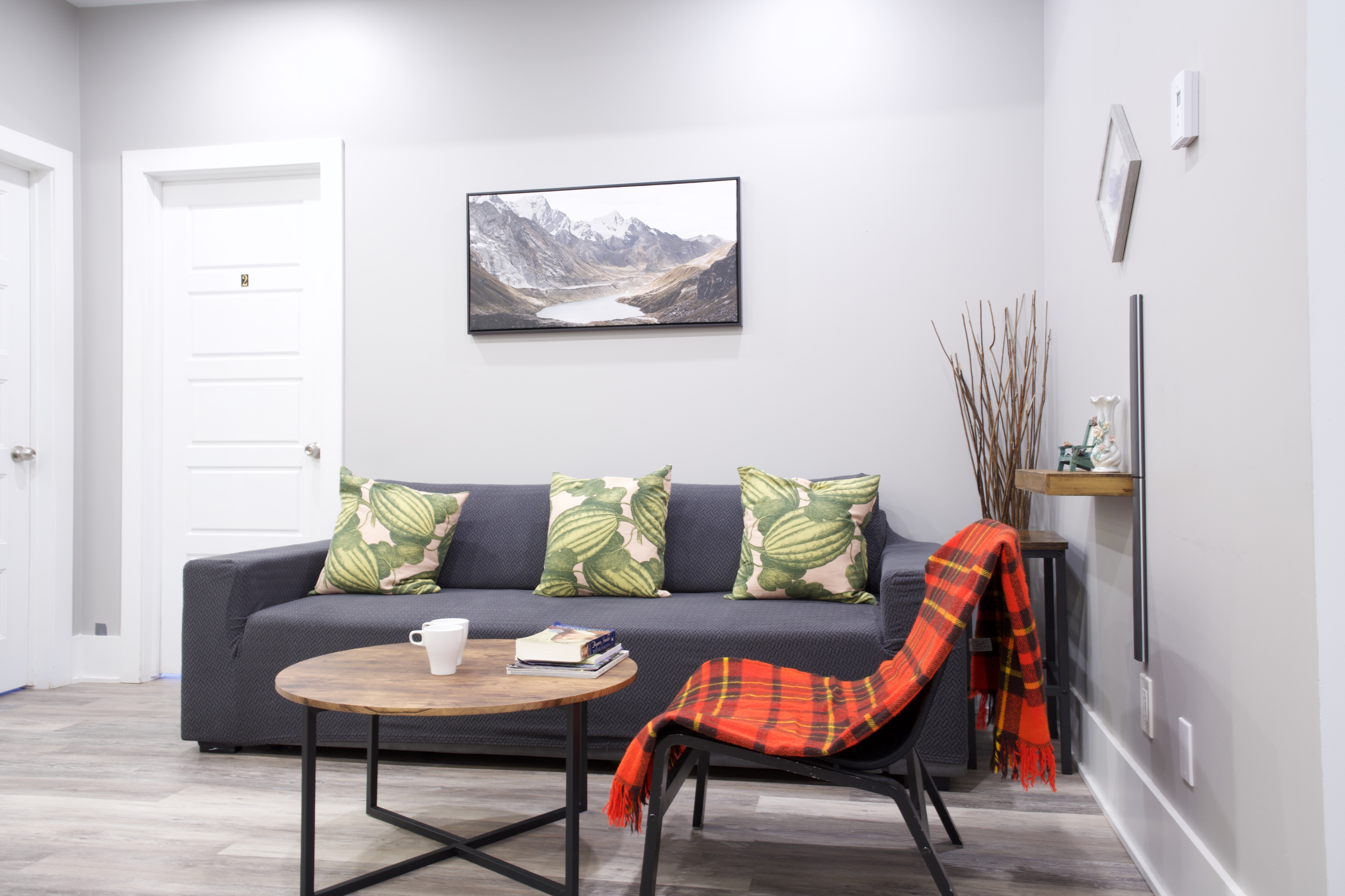 Warm satys Decarie 404 Central location - Montreal - 2