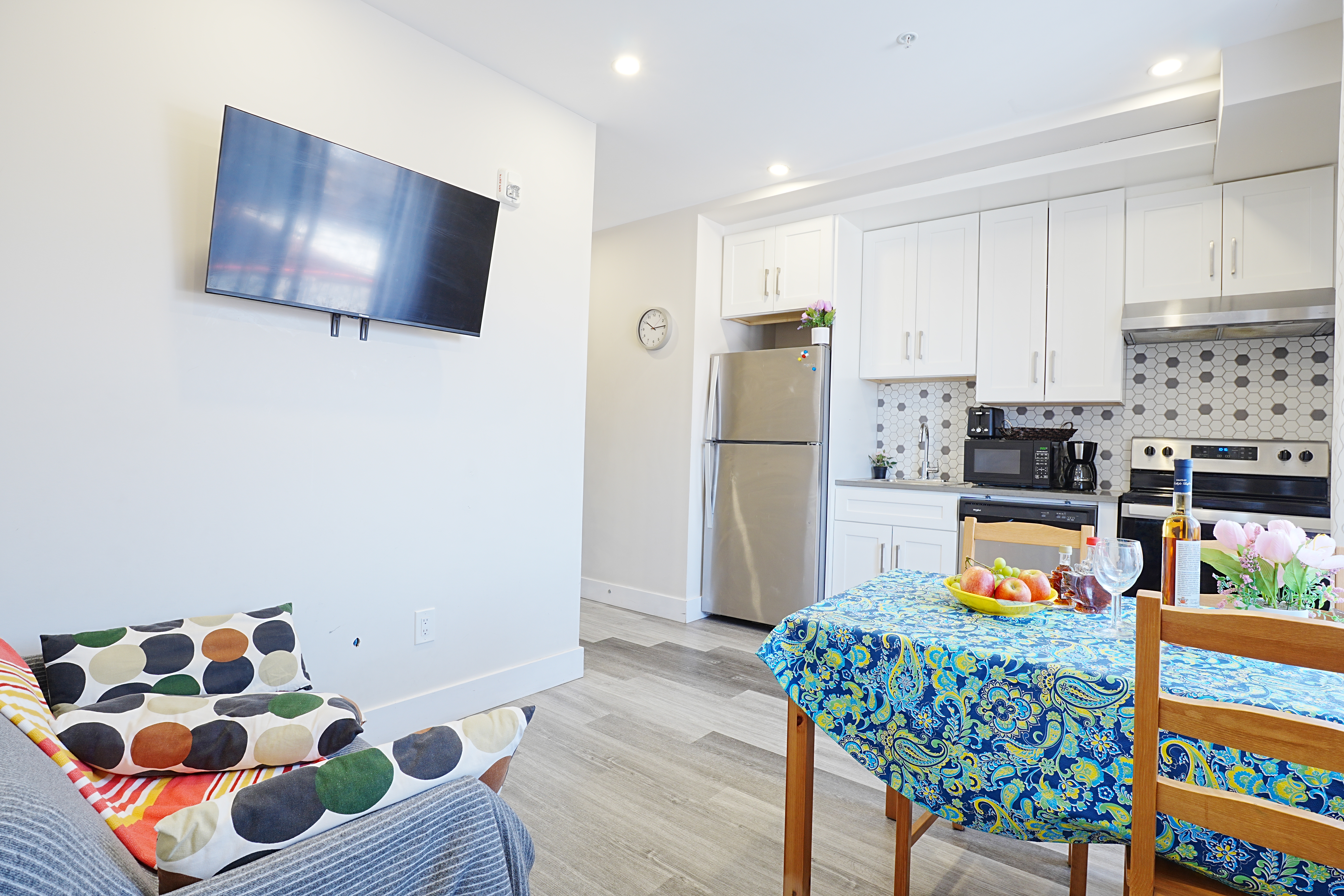 Cozy warm near the Metro Decarie 310 - 4